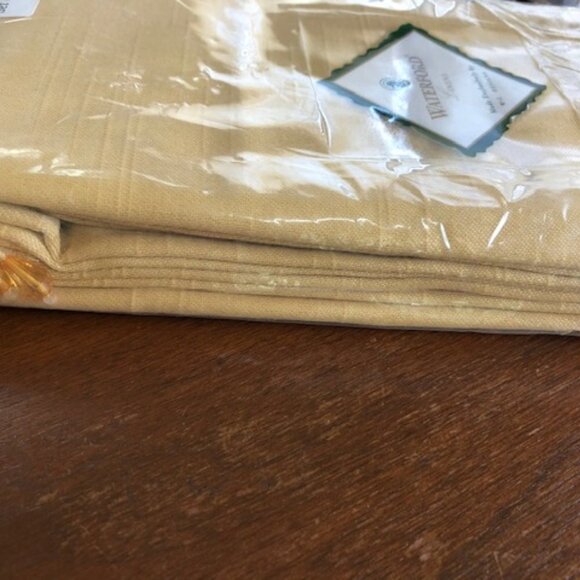 WATERFORD Linens Shanghai Gold Leaf Beaded Napkins 4 - Picture 15 of 16